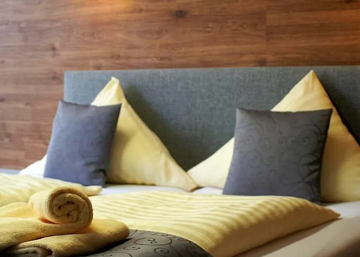 Creo Hotel 3*